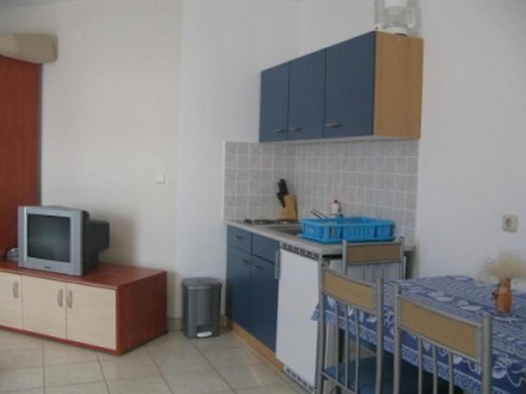 Apartments With A Parking Space Barbat, Rab - 16816 Barbat na Rabu Экстерьер фото